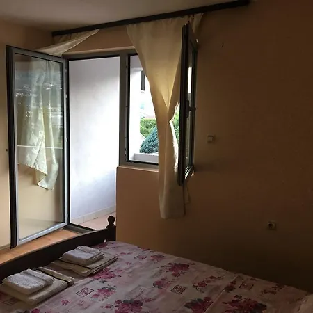 Mell Apartment